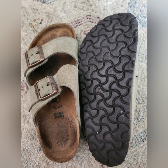 Birkenstock Arizona Sandal Size 37 - Picture 3 of 3
